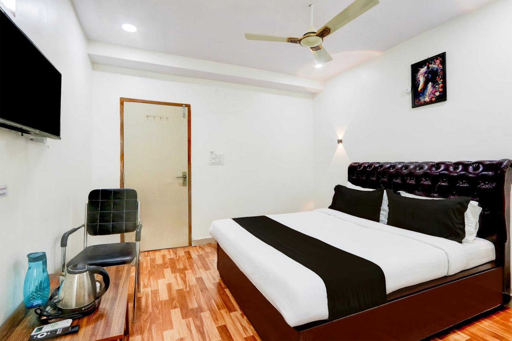 Hotel O Rms Grand Patancheru Exteriér fotografie